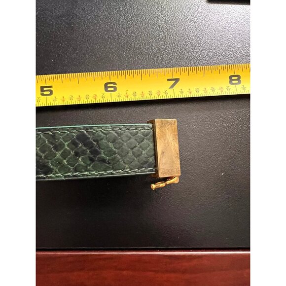 VINCE CAMUTO Green Snake Skin Bracelet with Gold Accents 7" - Picture 6 of 7